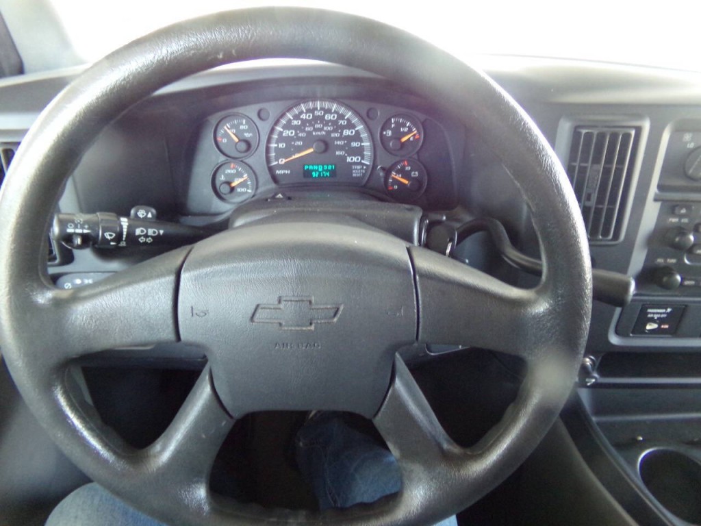 2007 Chevrolet Express Image 66