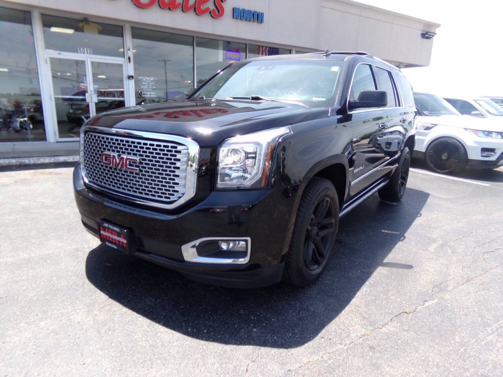 2015 GMC Yukon Image 2