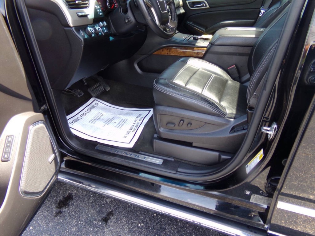 2015 GMC Yukon Image 12