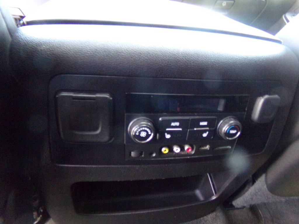 2015 GMC Yukon Image 19