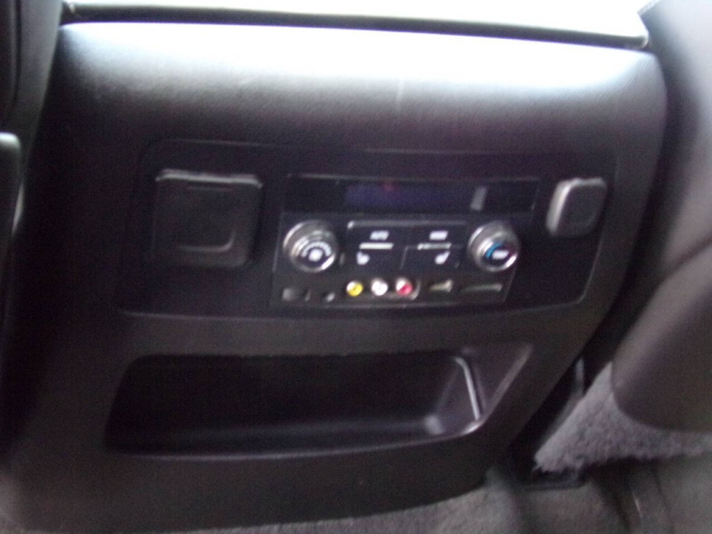 2015 GMC Yukon Image 20