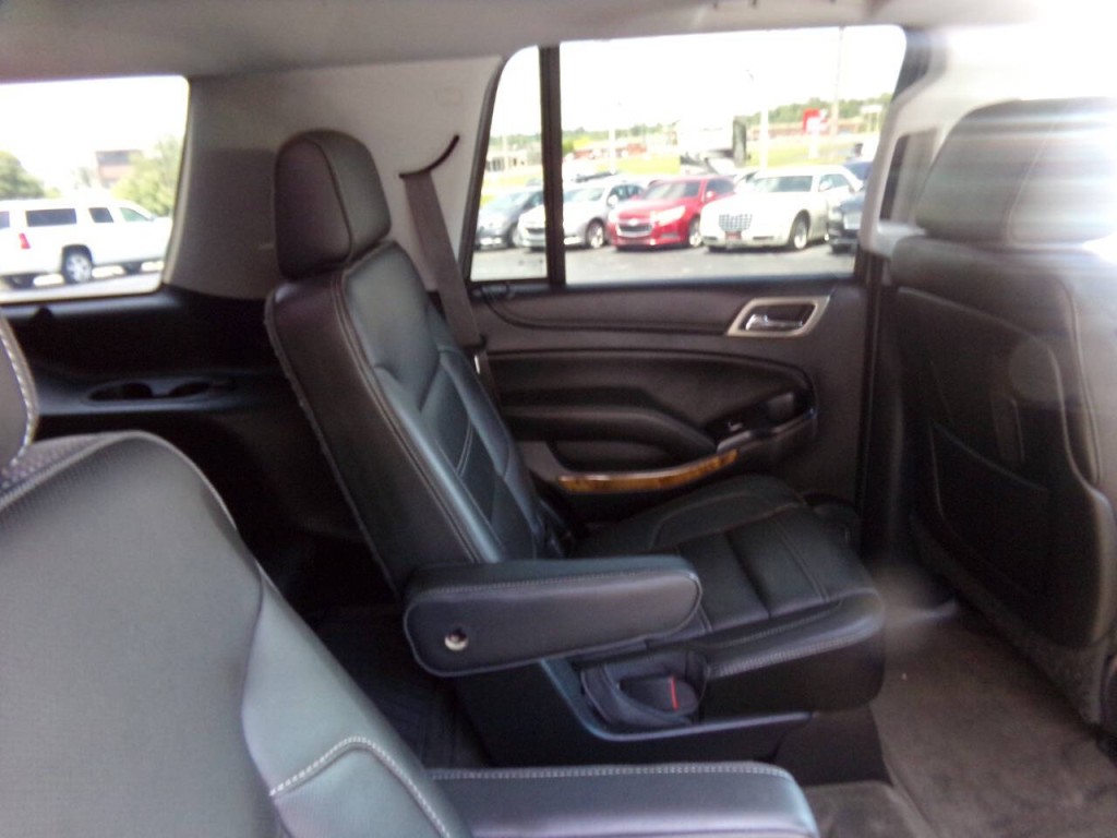 2015 GMC Yukon Image 32