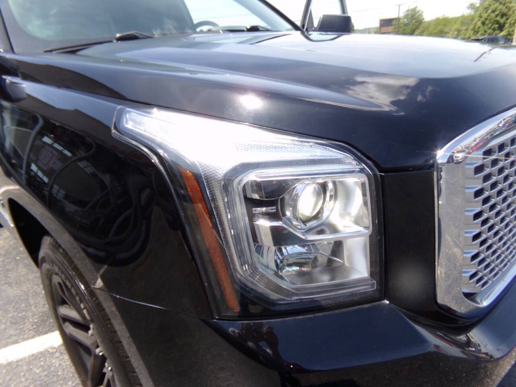 2015 GMC Yukon Image 48