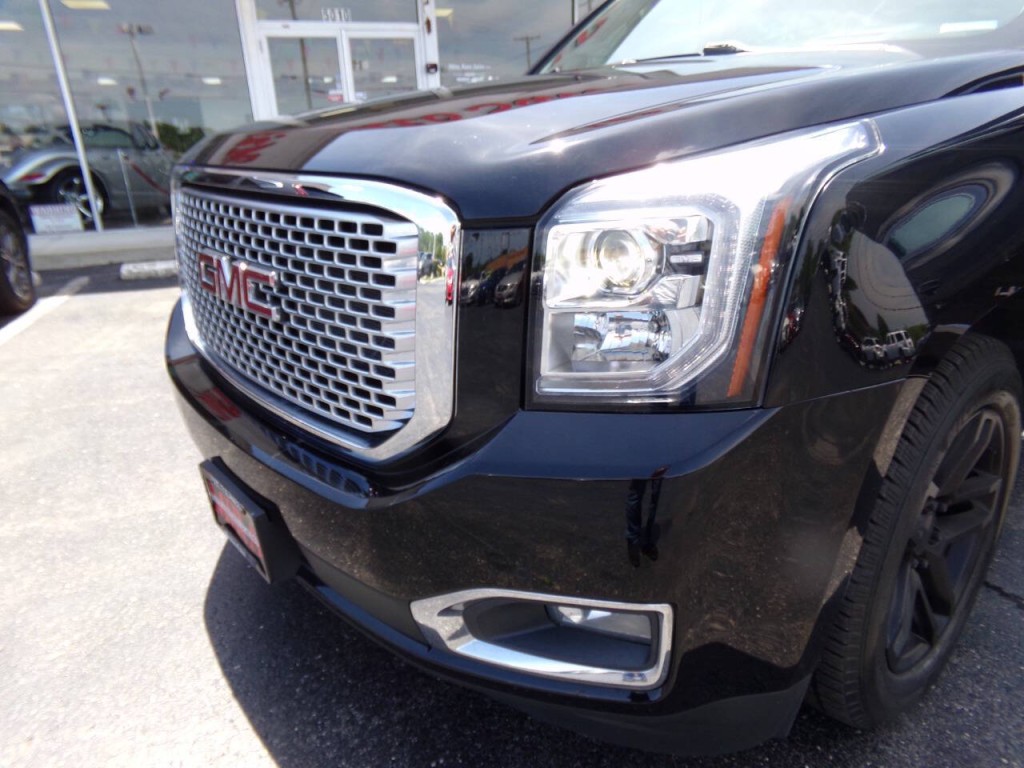 2015 GMC Yukon Image 50