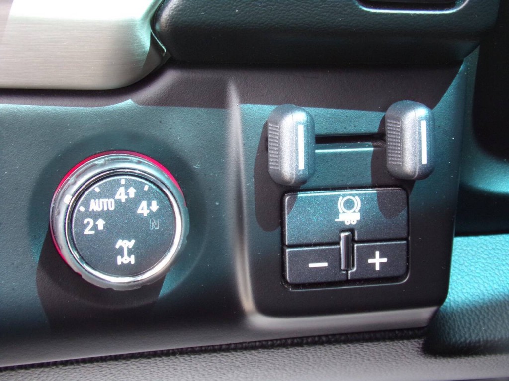 2015 GMC Yukon Image 55