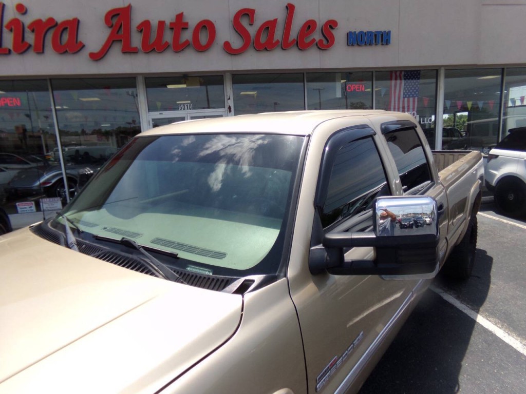 2004 GMC Sierra 2500 Image 13