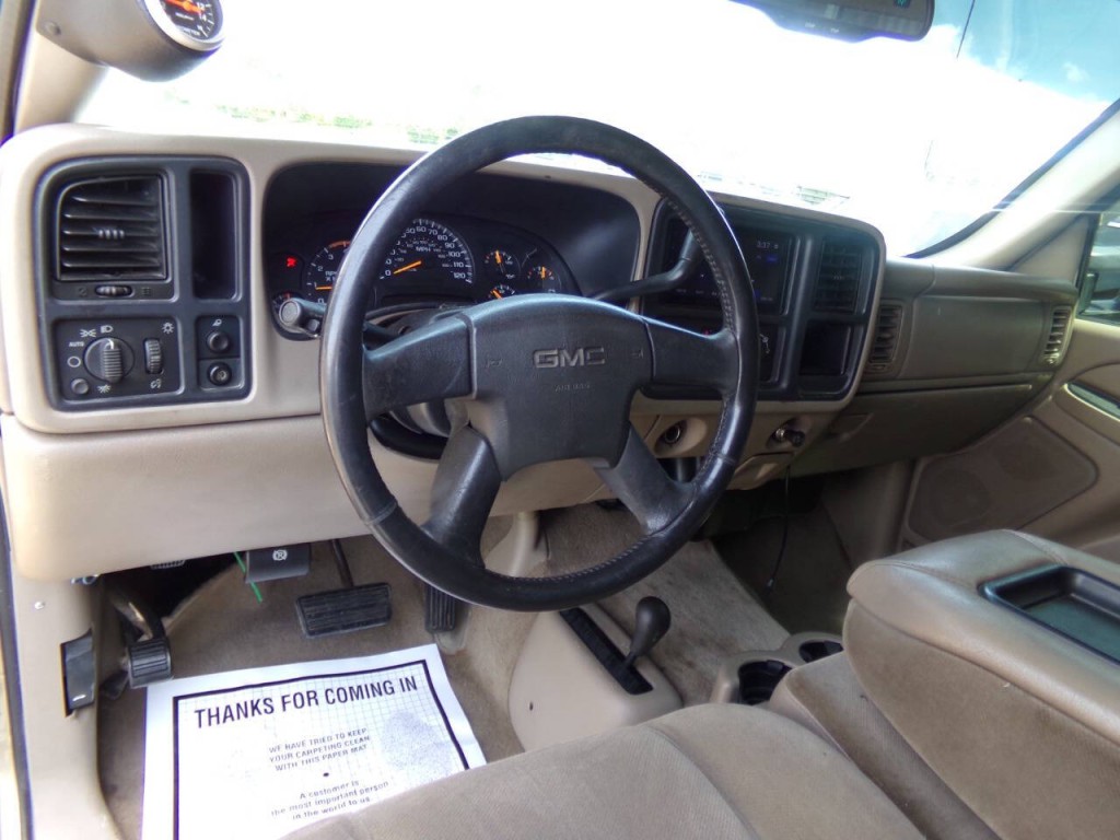 2004 GMC Sierra 2500 Image 14