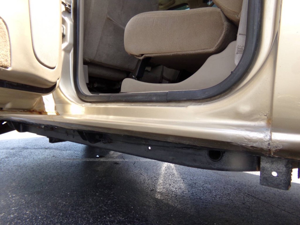 2004 GMC Sierra 2500 Image 27
