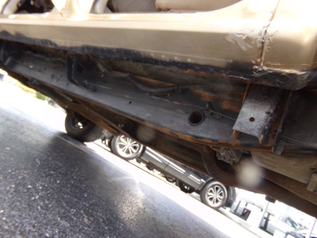 2004 GMC Sierra 2500 Image 24