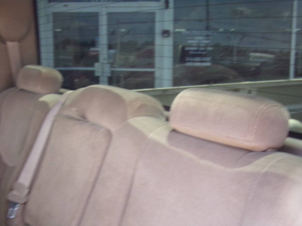 2004 GMC Sierra 2500 Image 29