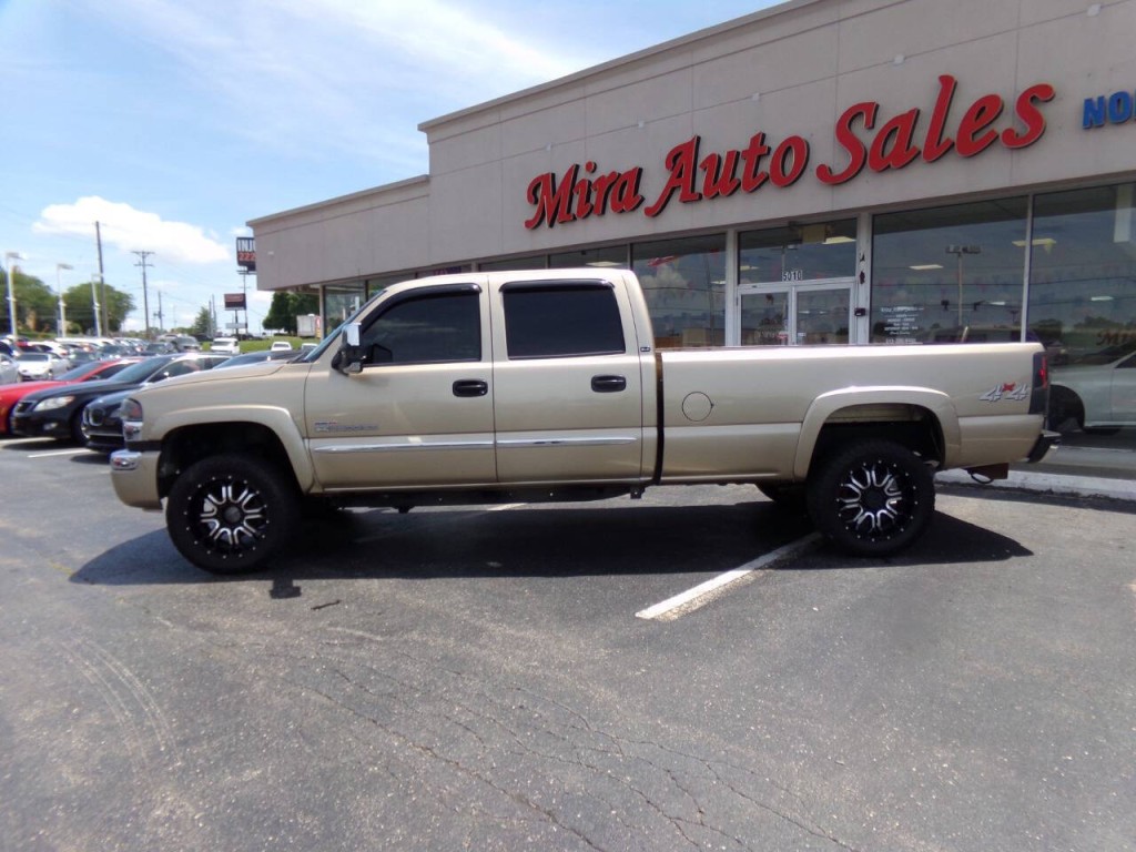 2004 GMC Sierra 2500 Image 48