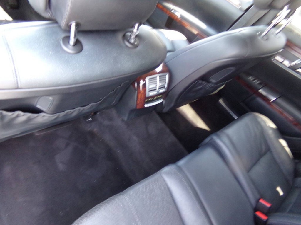 2007 Mercedes-Benz S-Class Image 16