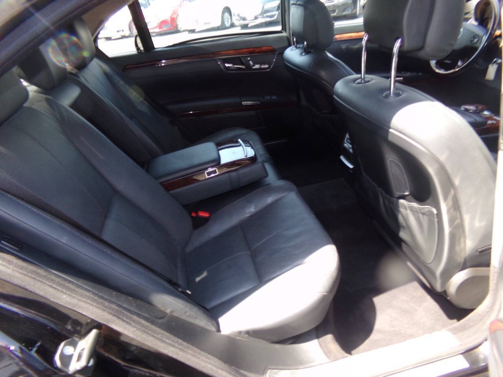 2007 Mercedes-Benz S-Class Image 23