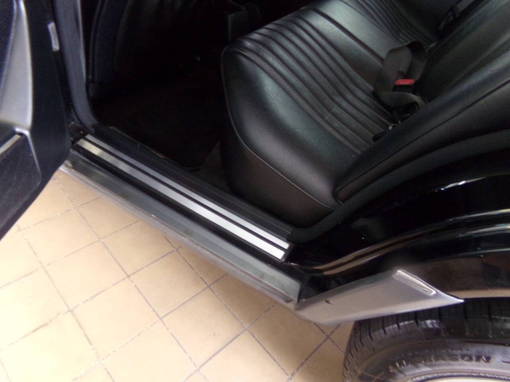 1992 Mercedes-Benz 300-Class Image 21