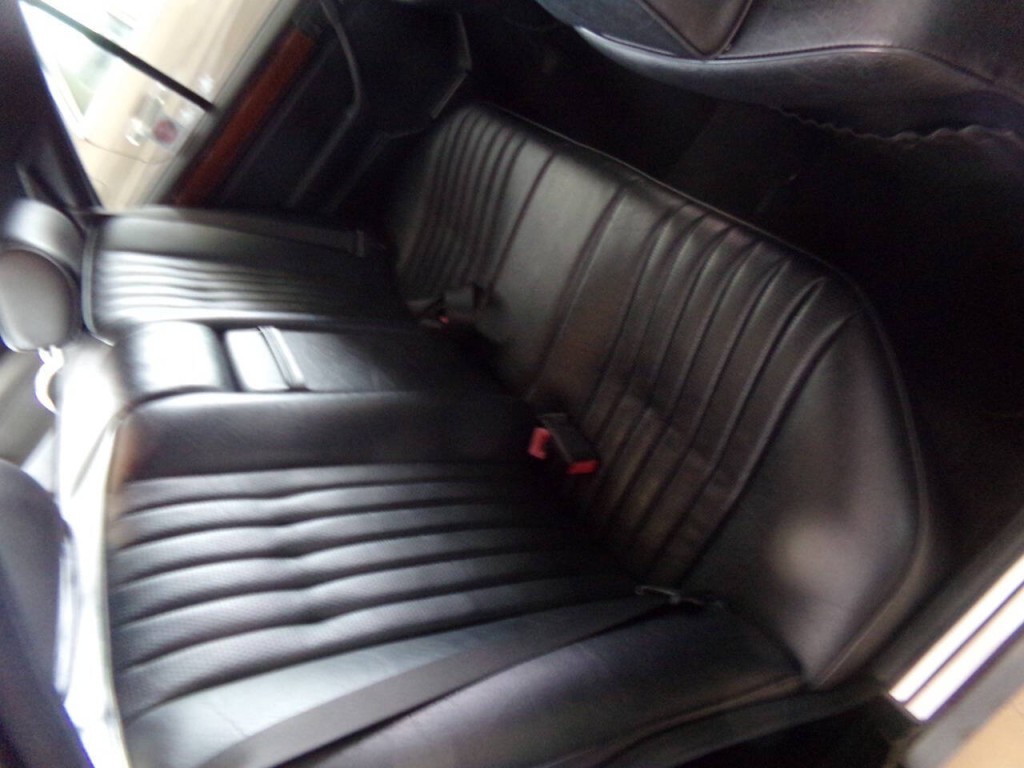 1992 Mercedes-Benz 300-Class Image 23