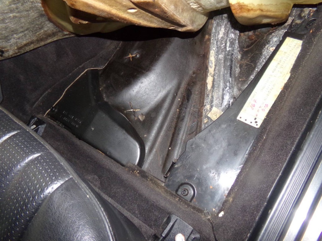 1992 Mercedes-Benz 300-Class Image 38