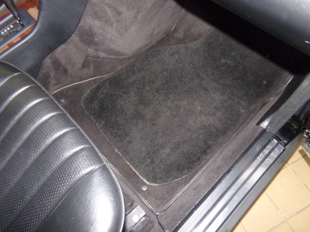 1992 Mercedes-Benz 300-Class Image 40
