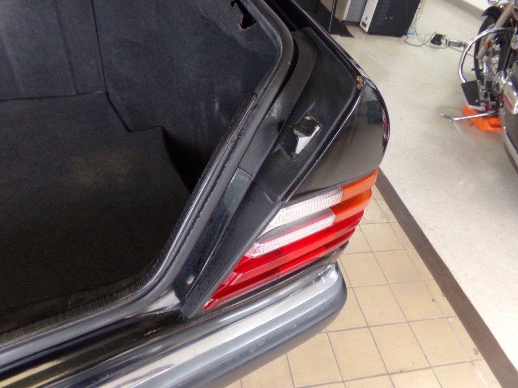 1992 Mercedes-Benz 300-Class Image 91