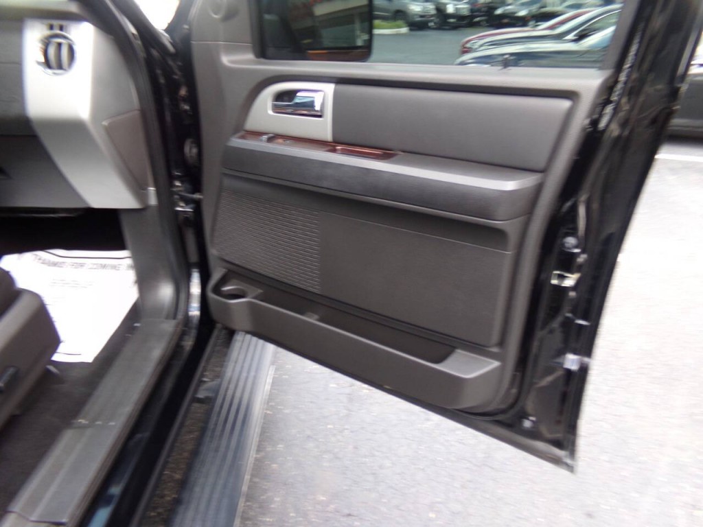 2009 Ford Expedition Image 37