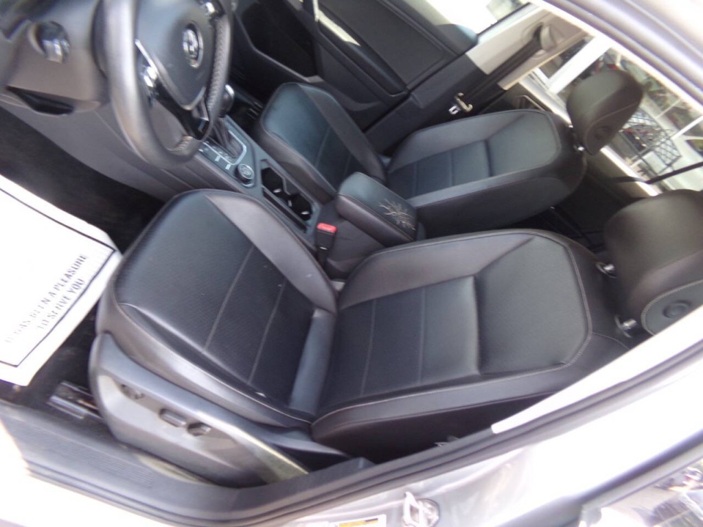 2021 Volkswagen Tiguan Image 12