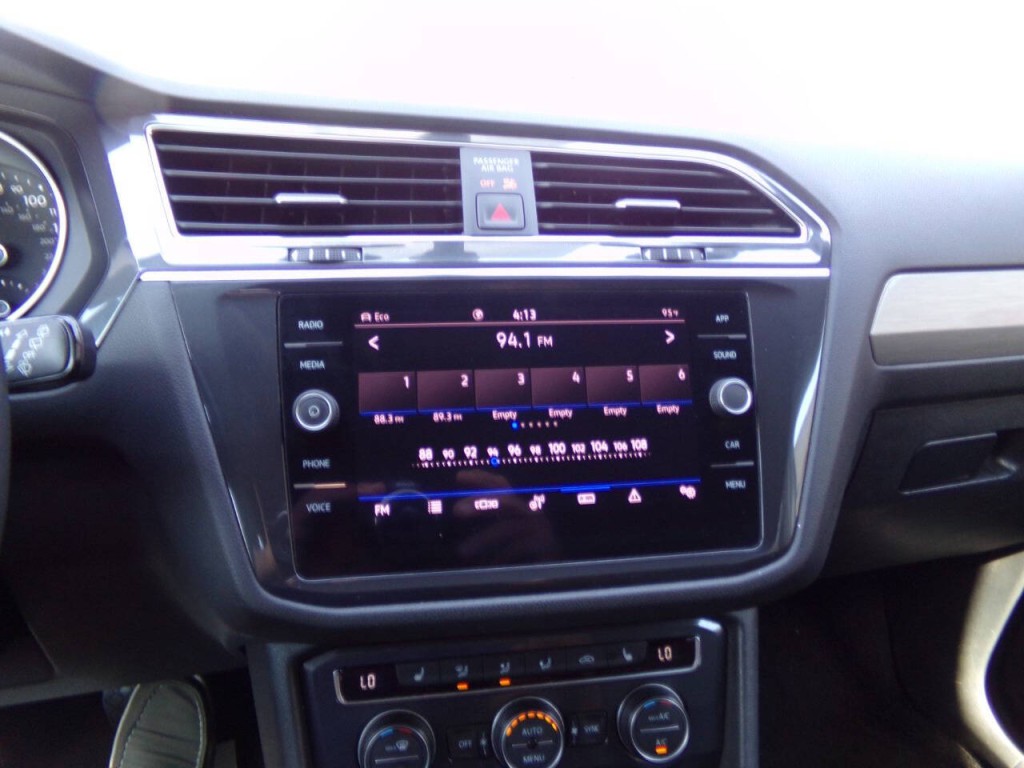 2021 Volkswagen Tiguan Image 52