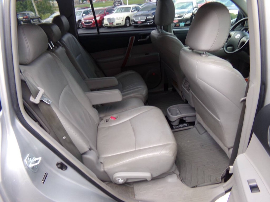 2008 Toyota Highlander Image 28