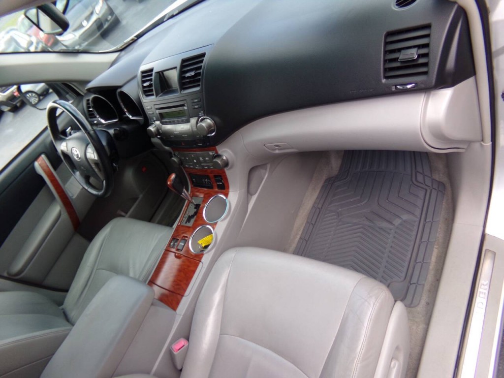 2008 Toyota Highlander Image 37