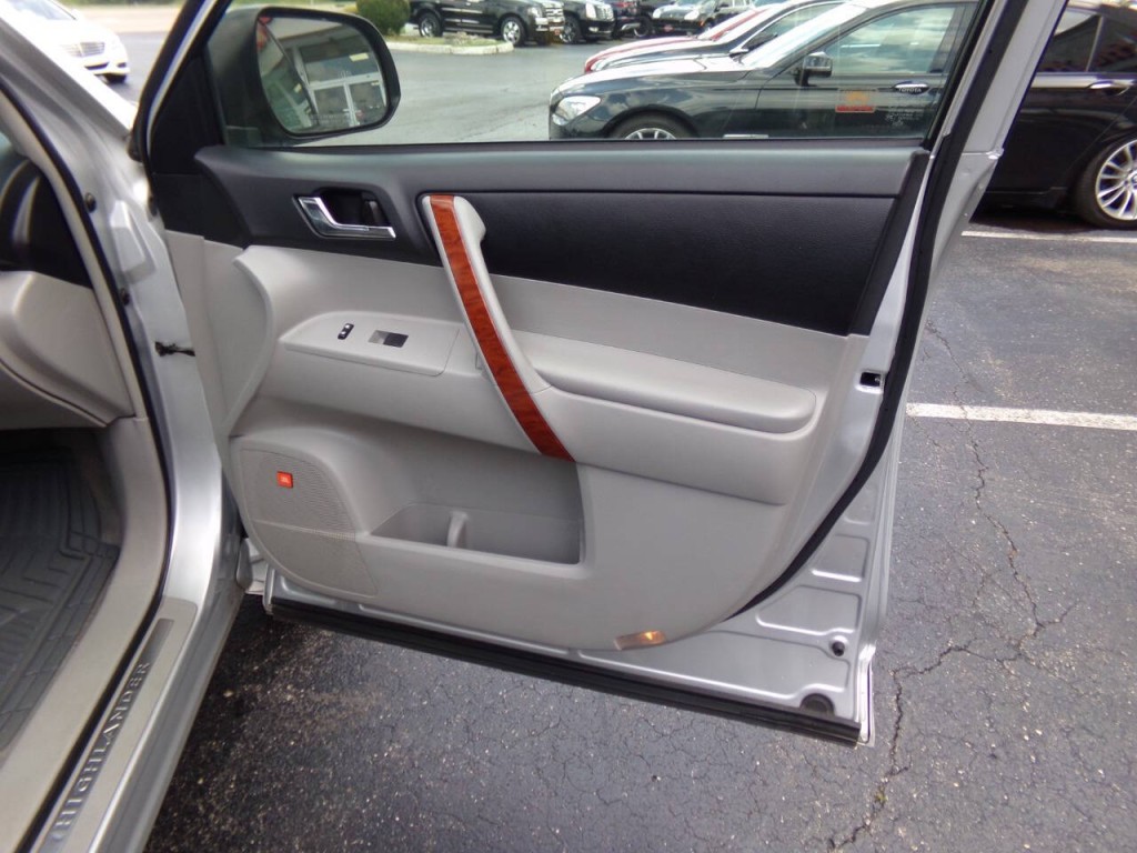 2008 Toyota Highlander Image 38