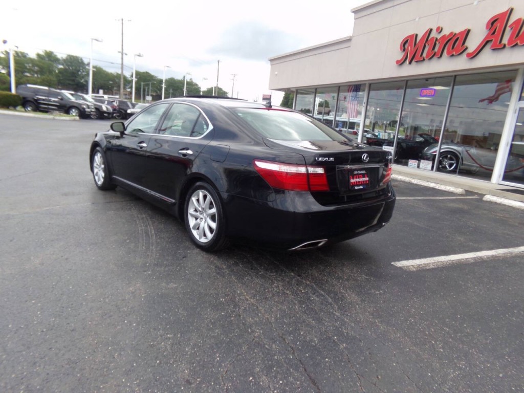 2008 Lexus LS 460 Image 9