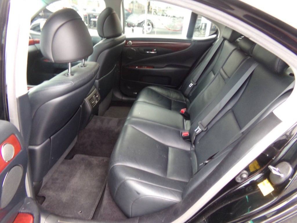 2008 Lexus LS 460 Image 14