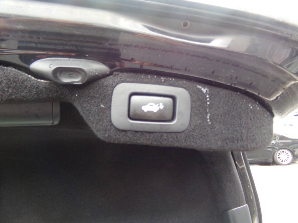 2008 Lexus LS 460 Image 24