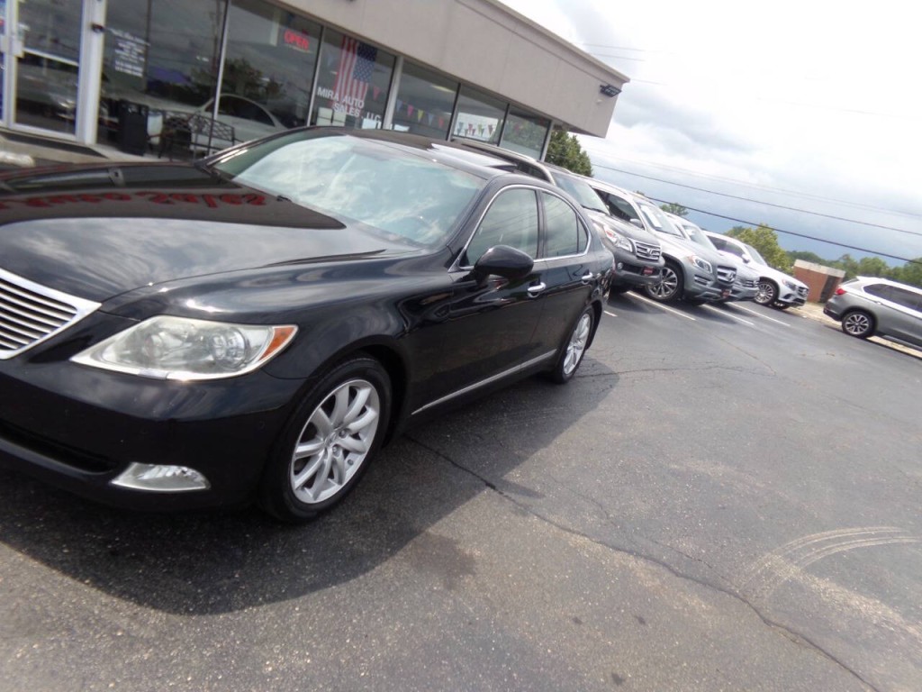 2008 Lexus LS 460 Image 39
