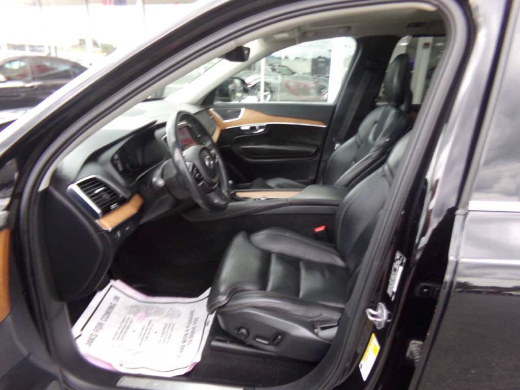 2016 Volvo XC90 Image 11