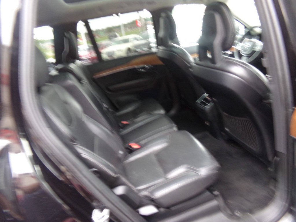 2016 Volvo XC90 Image 25