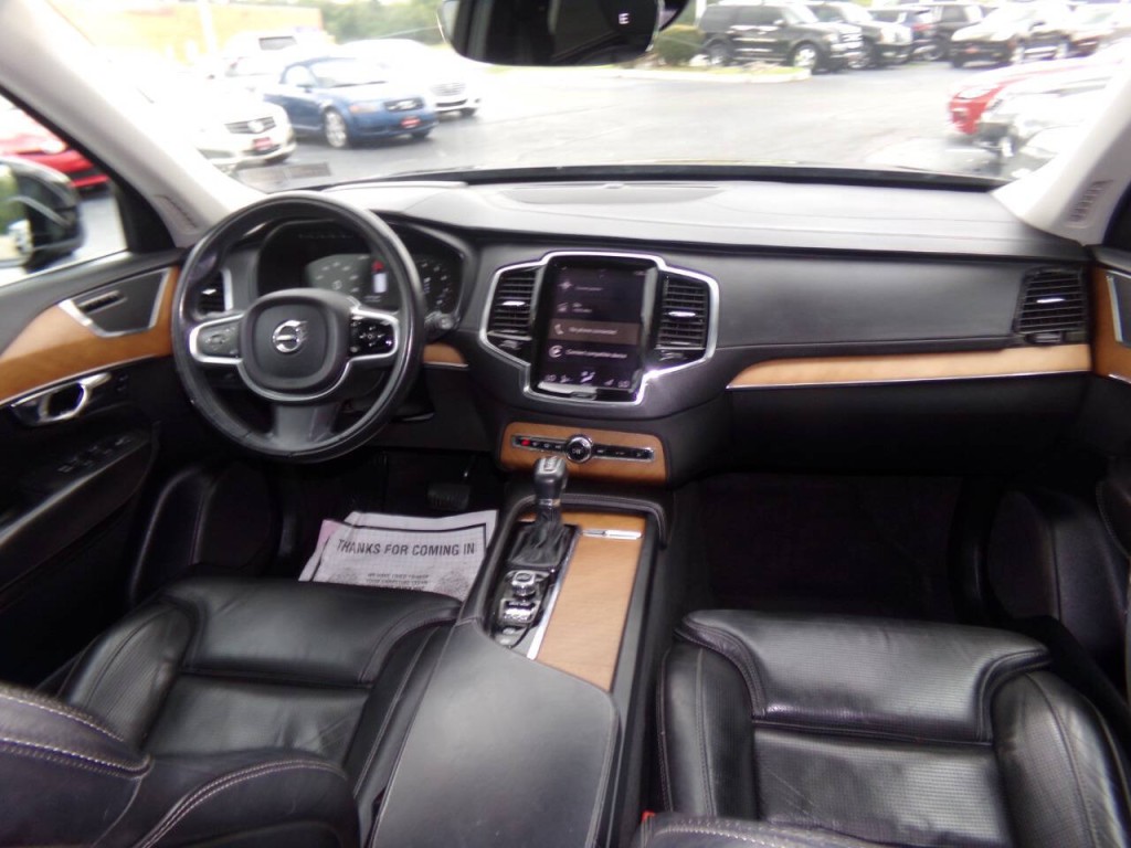 2016 Volvo XC90 Image 30