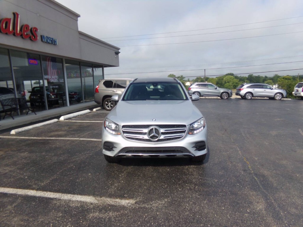 2016 Mercedes-Benz GLC-Class Image 4