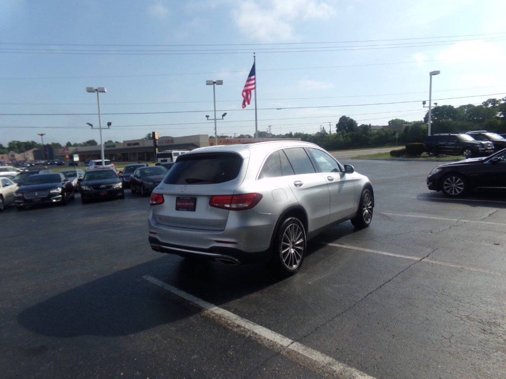 2016 Mercedes-Benz GLC-Class Image 7