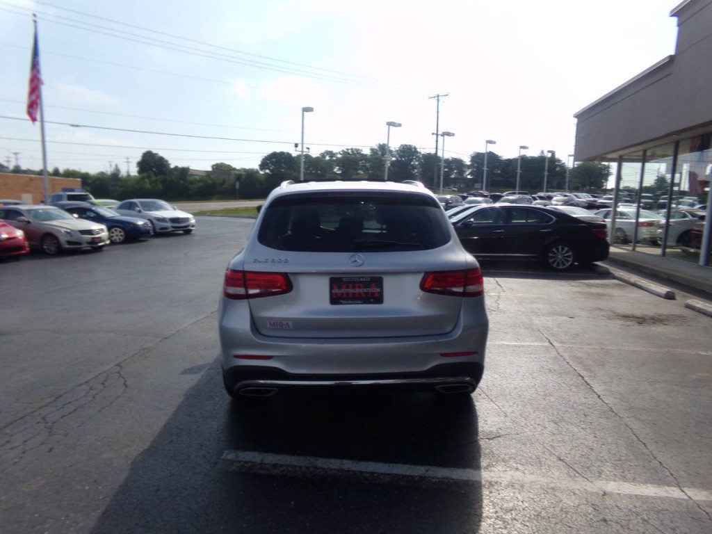 2016 Mercedes-Benz GLC-Class Image 8