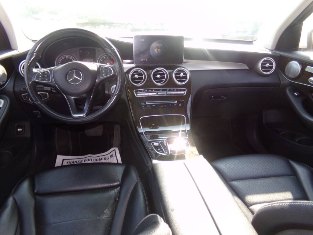 2016 Mercedes-Benz GLC-Class Image 19