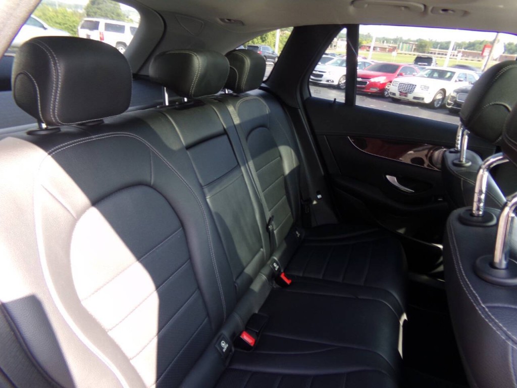 2016 Mercedes-Benz GLC-Class Image 27