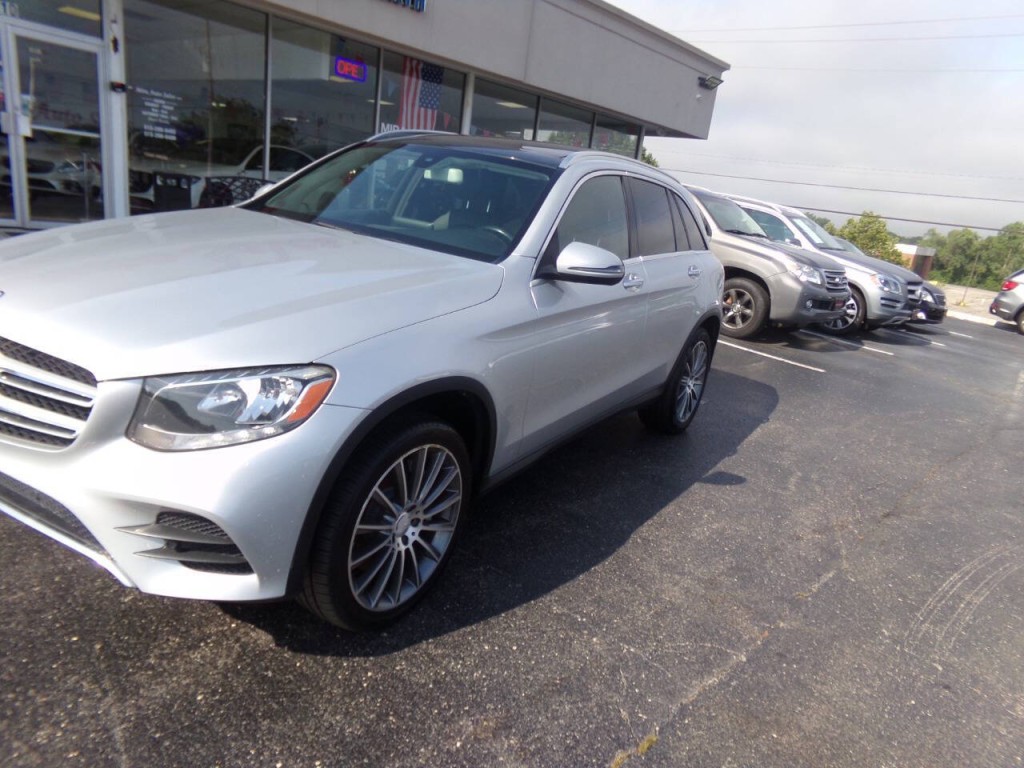 2016 Mercedes-Benz GLC-Class Image 36