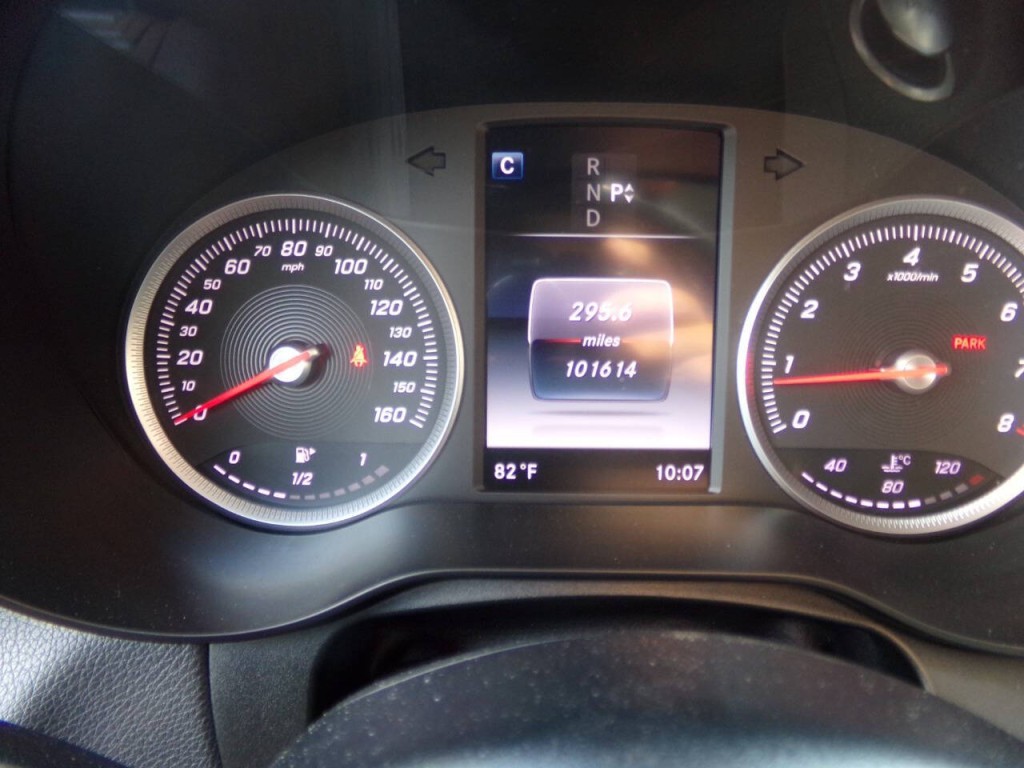 2016 Mercedes-Benz GLC-Class Image 51