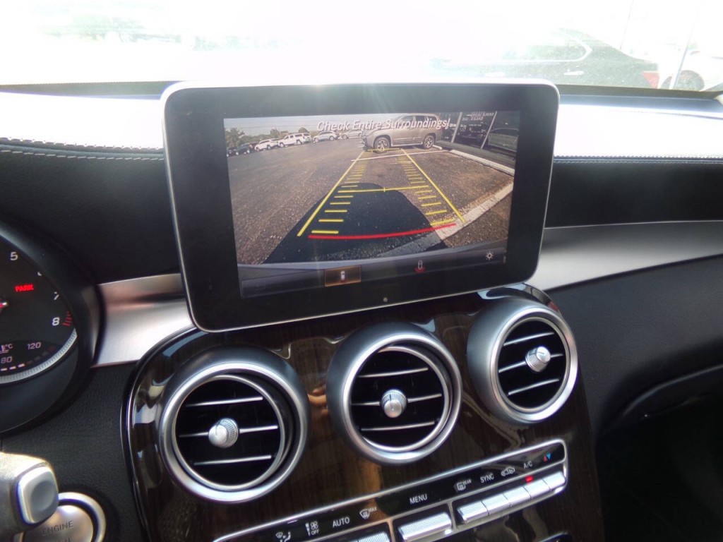 2016 Mercedes-Benz GLC-Class Image 63