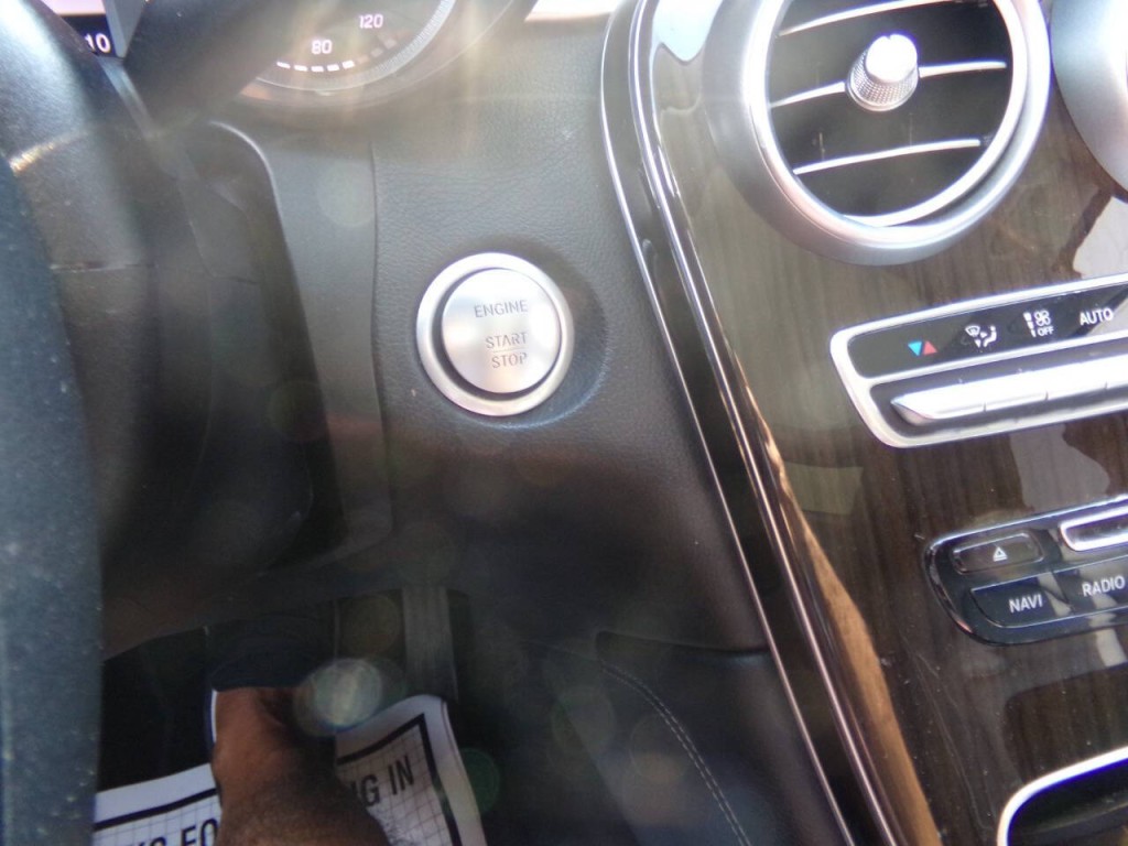 2016 Mercedes-Benz GLC-Class Image 68