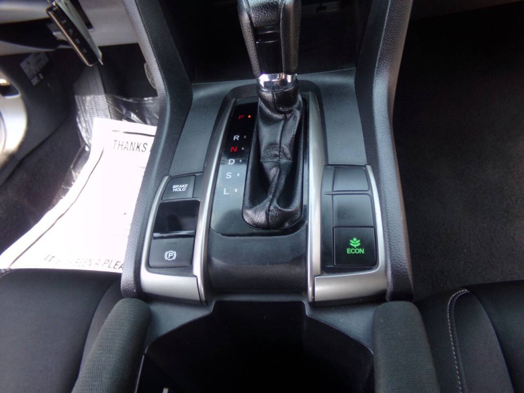 2020 Honda Civic Image 46