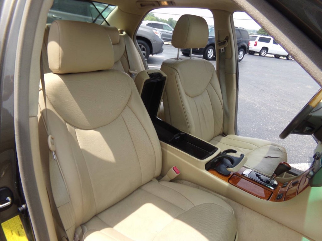 2005 Lexus LS 430 Image 21