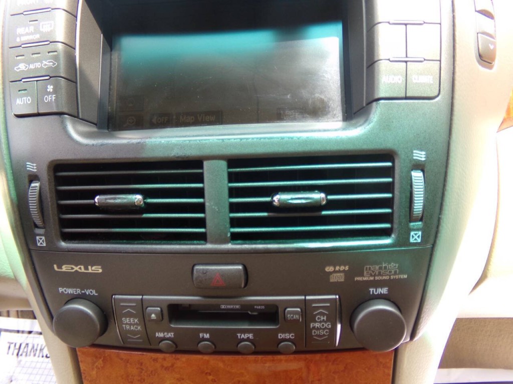 2005 Lexus LS 430 Image 24