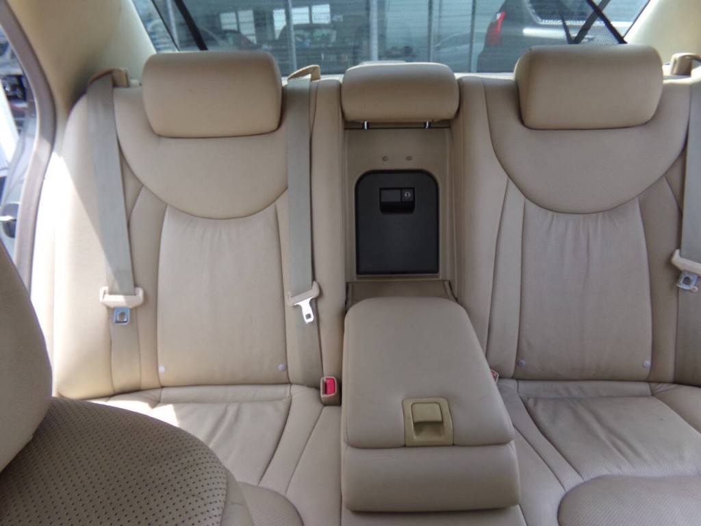 2005 Lexus LS 430 Image 31