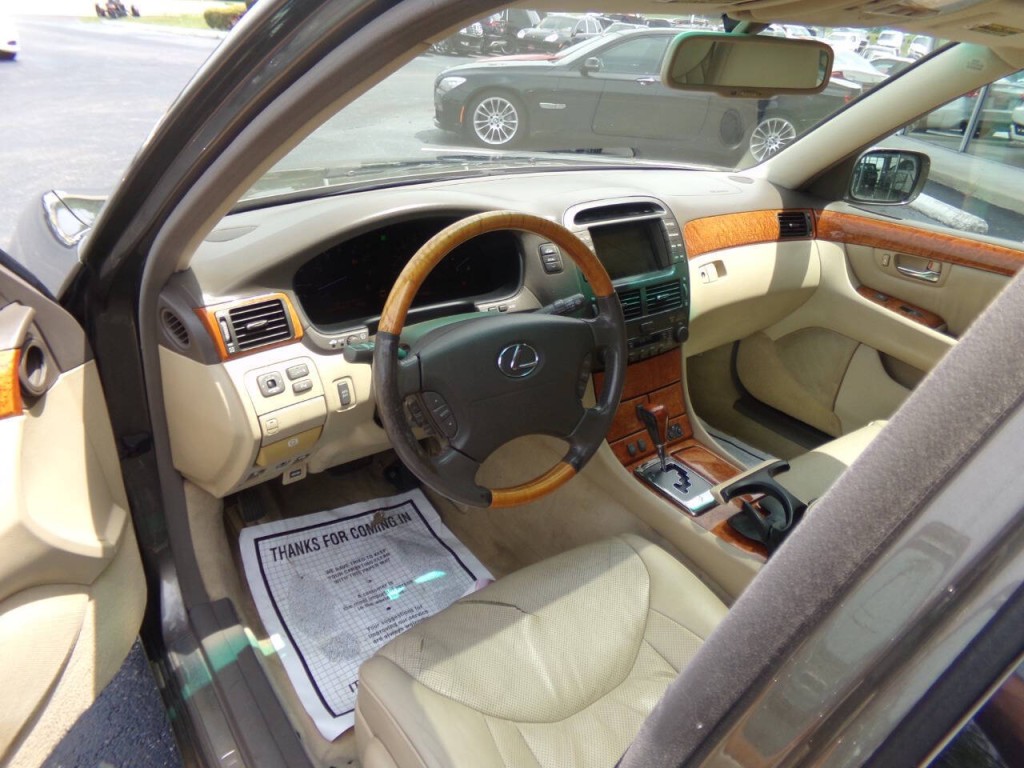 2005 Lexus LS 430 Image 52