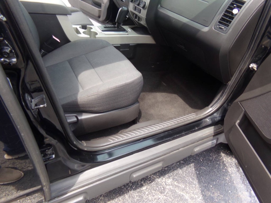 2012 Ford Escape Image 40